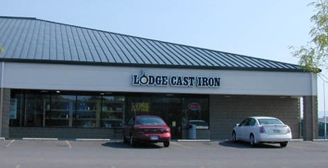 Lodge Store - Outside