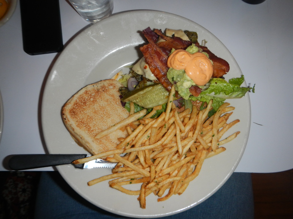 Sunset Grill - The Q Burger 18